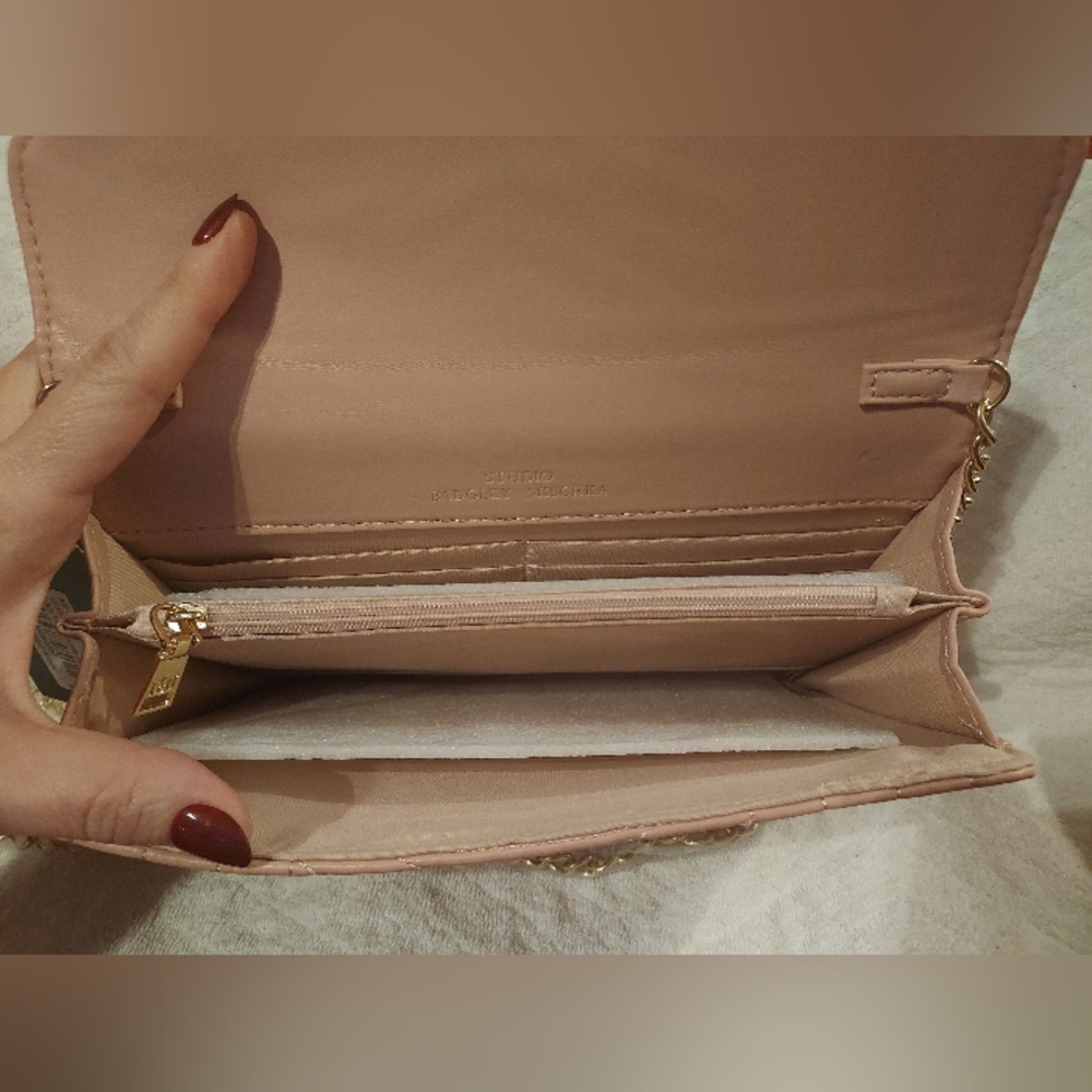NWT Badgley Mischka Elegant  Pink Quilted Chain Bag - Picture 2 of 4
